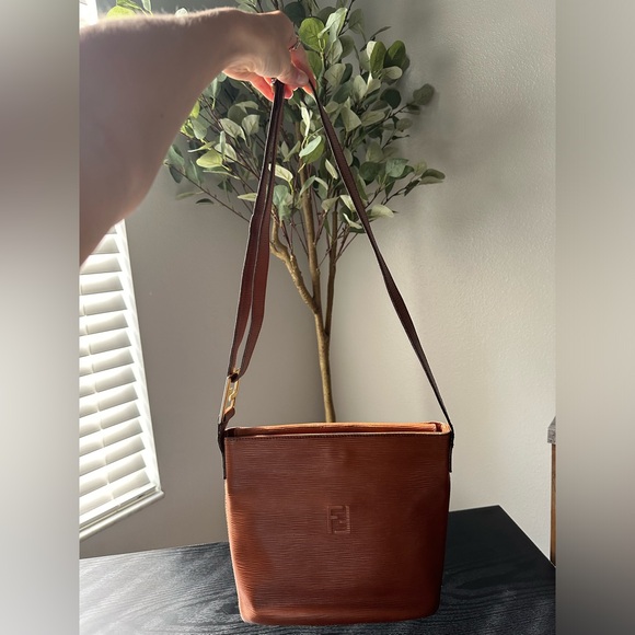 Vintage Fendi Leather Crossbody Bag - Picture 2 of 12